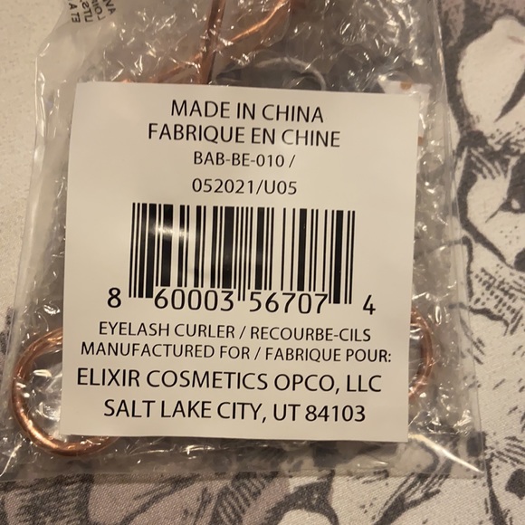 NWT eyelash curler - Picture 3 of 3